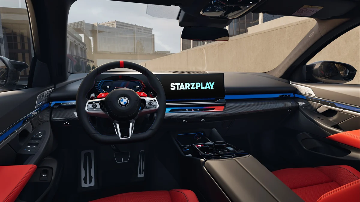 مجموعة BMW الشرق الأوسط توفر محتوى تطبيق ستارzbلاي